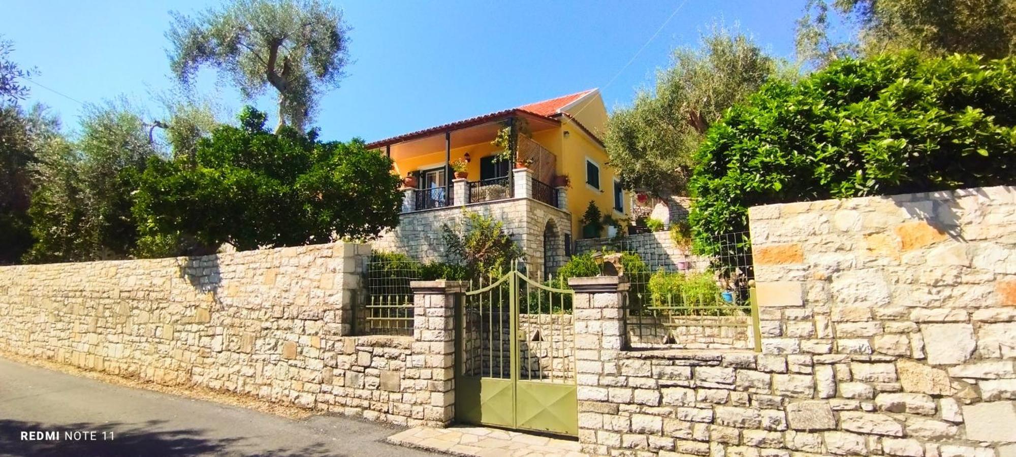 Villa Raxi Fountana Kültér fotó